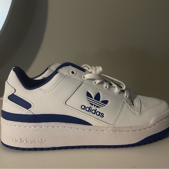 Adidas Royal/White Platform - Picture 10 of 10